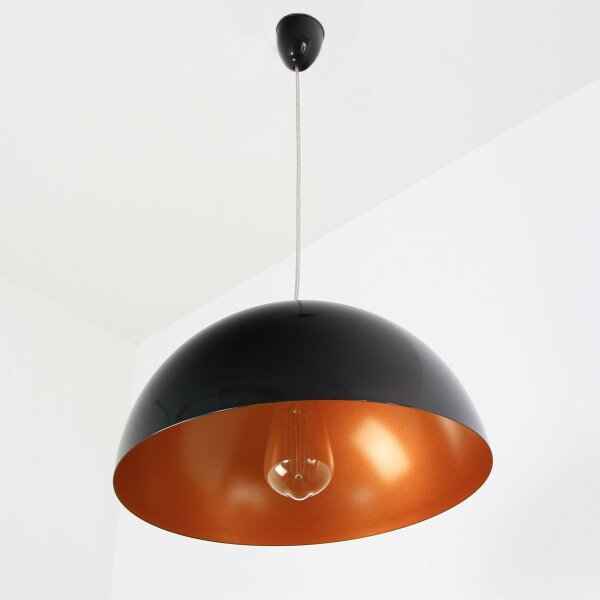 Moderne Pendelleuchte in schwarz-gold