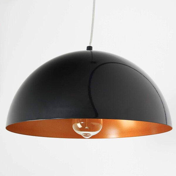 Moderne Pendelleuchte in schwarz-gold