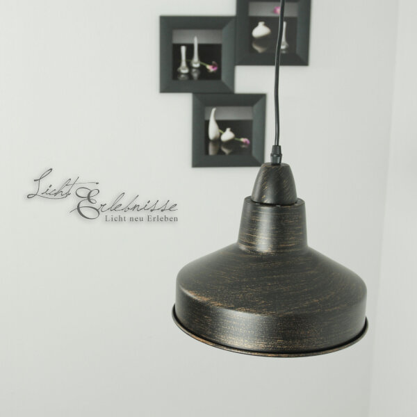LUMINAIRE DE LOFT STRATOS AU DESIGN INDUSTRIEL