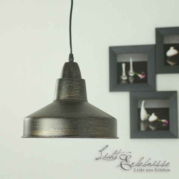 LUMINAIRE DE LOFT STRATOS AU DESIGN INDUSTRIEL