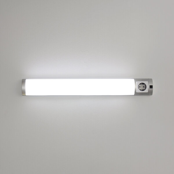 Lampe LED à encastrer avec prise de courant 67cm cuisine
