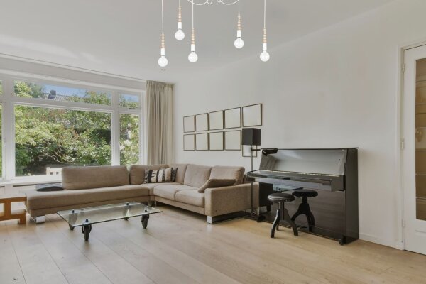 Große Spider Pendelleuchte Holz Metall E27 5-flmg Weiß