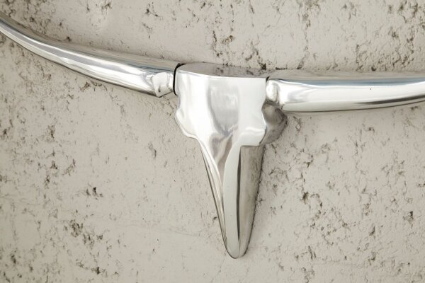 Wandskulptur Aluminium 120 cm in Weiß Silber Stierkopf