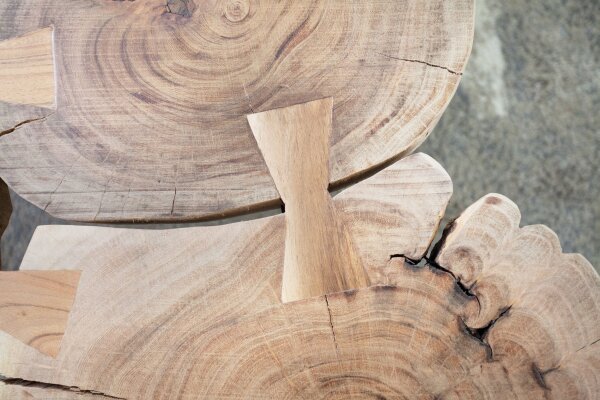 Couchtisch Akazienholz Metall 110 x 70 cm Baumscheiben