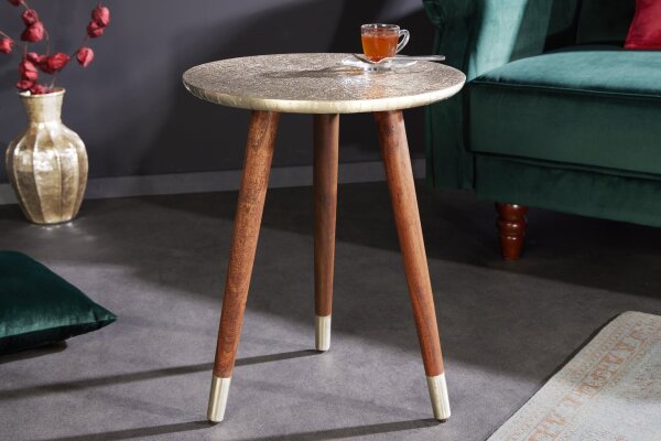 Table dappoint en bois dacacia métal 40x50 cm (lxh) artisanale