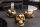 Couchtisch Hartglas Metall in Gold 90 x 90 cm