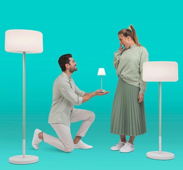LED Stehlampe außen Solar Farbwechsel Dimmer 155 cm dimmbar