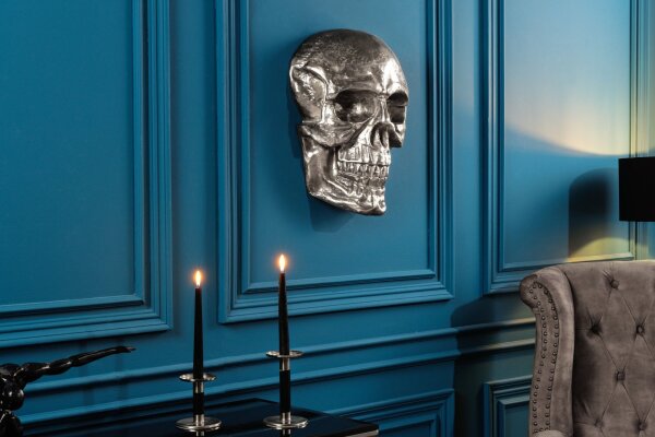 Deko Statue Wand Schädel H: 40 cm aus Metall in Silber