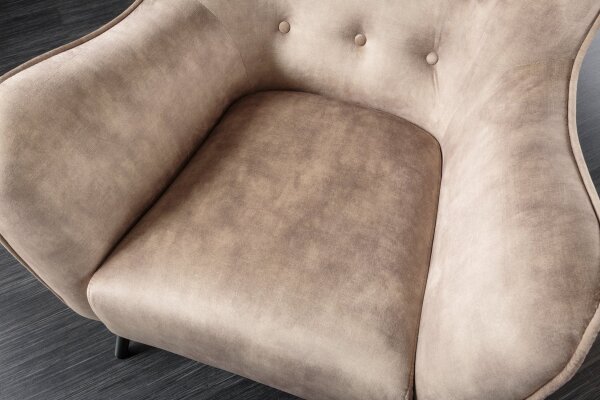 Fauteuil à oreilles velours beige crème avec accoudoirs Chesterfield