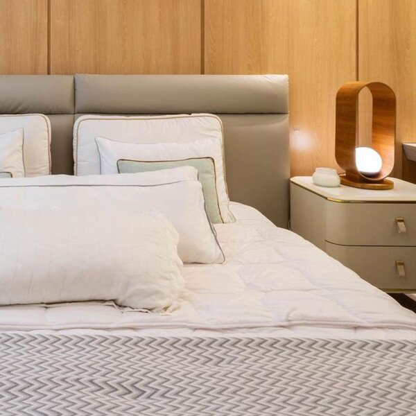 Lampe de table en bois plaqué teck verre 54 cm de haut E27 Moderne