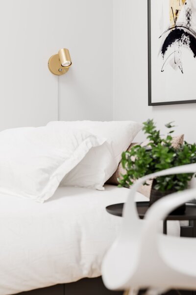 Wandleuchte mit Kabel Stecker GU10 verstellbar in Gold Metall