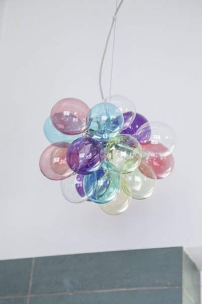 Hängelampe Glas Metall 30 cm breit H: max. 120 cm Bunt