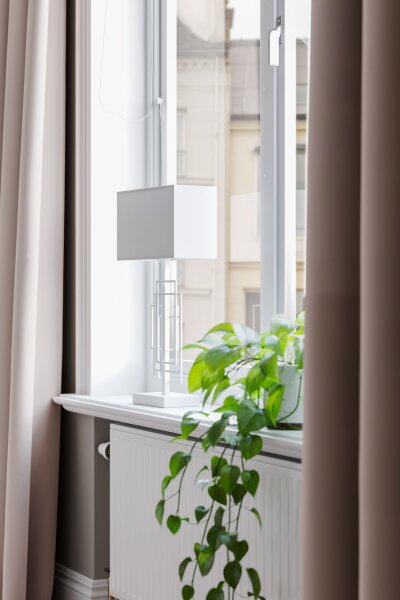 Beistelllampe Weiß 52 cm Stoff Metall E27 Kabelschalter