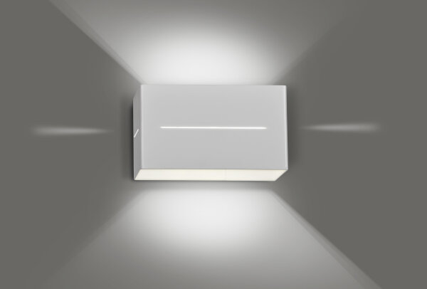 Weiße Wandleuchte Up Down Metall eckig Flur Treppe