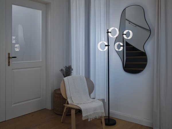 LED Stehleuchte Metall CCT Schwarz H:152,5 cm OSRAM