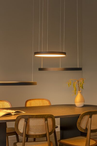 LED Hängelampe verstellbar Schwarz 2700K L:136 cm