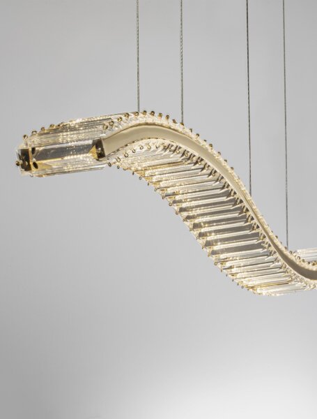 LED Pendelleuchte 1 m lang in Gold dimmbar höhenverstellbar