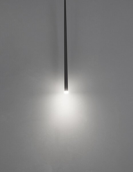 LED Pendelleuchte schmal Ø 8 cm Schwarz höhenverstellbar