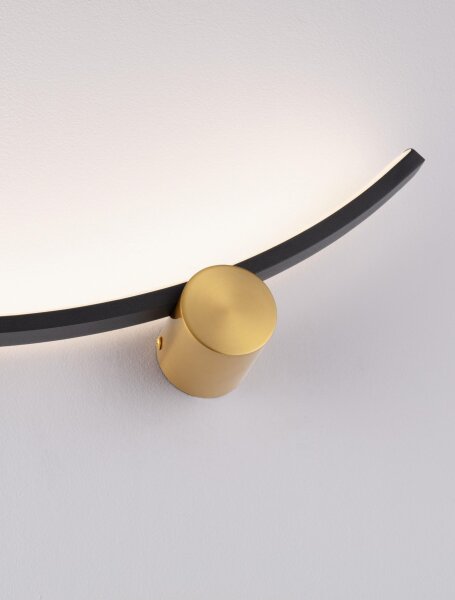LED Wandlampe in Gold Schwarz 62 cm breit Up Down warmweiß