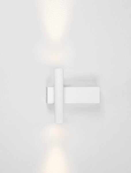 LED Wandlampe 15 cm breit Weiß Up Down 2 flammig warmweiß