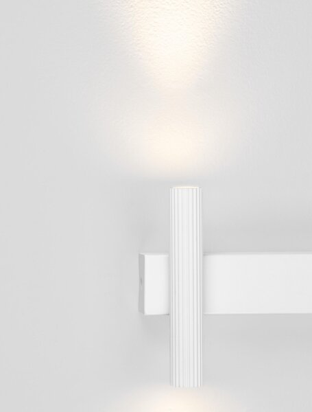 LED Wandlampe 15 cm breit Weiß Up Down 2 flammig warmweiß