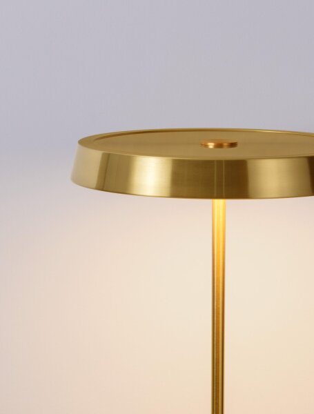 LED Stehlampe 136 cm in Gold warmweiß SHASTA Aluminium