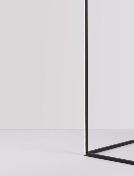 LED Stehleuchte Minimalistisch Schwarz 140 cm dimmbar